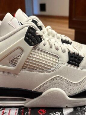 Nike Air Jordan 4 Retro Flight Club Sail Black Red Men’s Size 12 IM4002-100